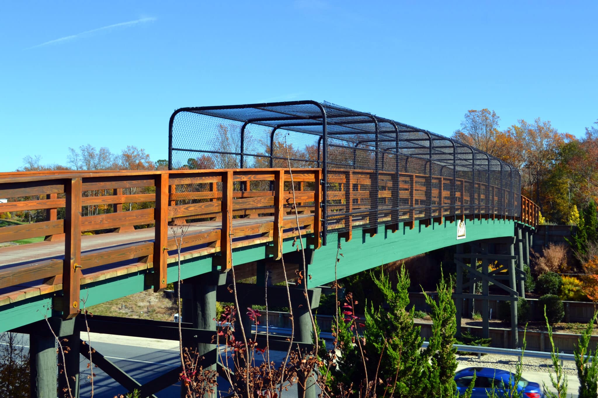 Baywood Greens elevated overpass shot