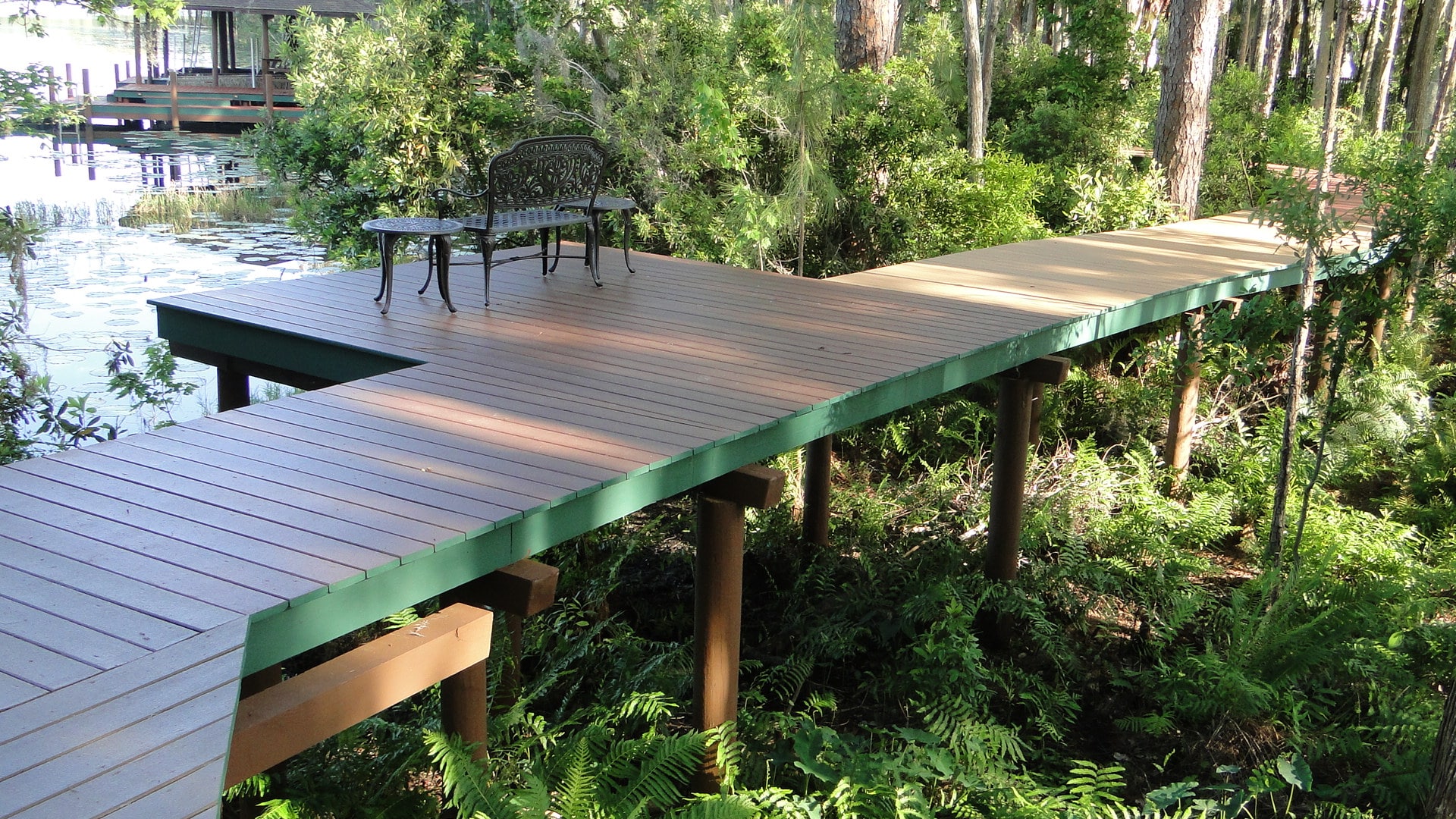 Lakes Edge boardwalk with bump out viewing the lake built by YBC